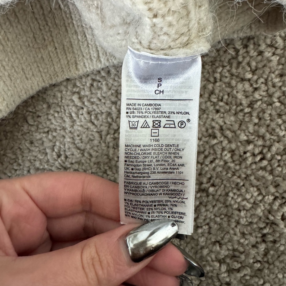 Old Navy Cream Turtleneck Sweater - Picture 7 of 8